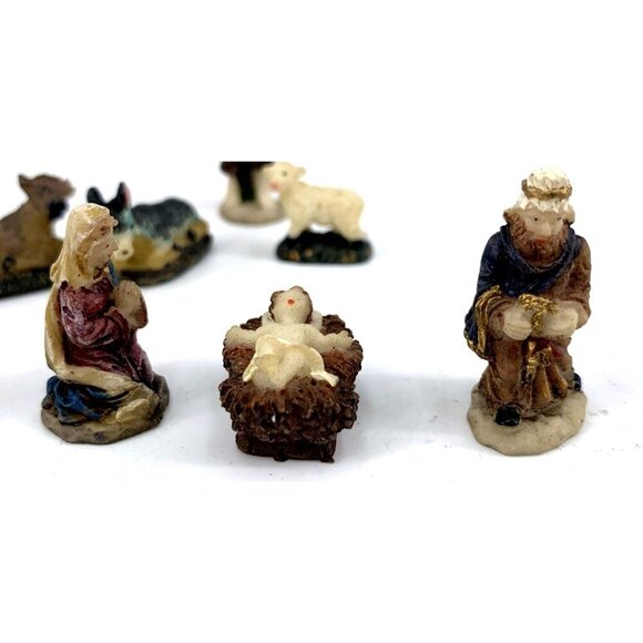 Vintage Miniature Nativity Scene 10 Piece 1.25" Resin Jesus Kings Shepard - Picture 2 of 4